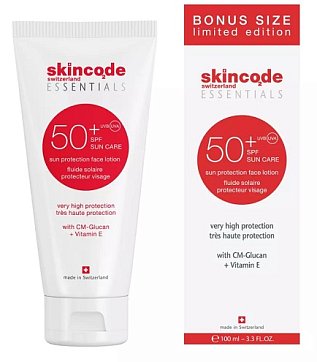 Скинкод Эссеншлс (Skincode Essentials) лосьон для лица солнцезащитный SPF50+, 100мл